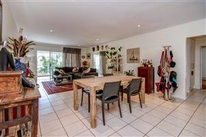 Apartment For Sale in Bryanston