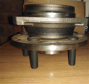 CHRYSLER VOYAGER NEW SHAPE WHEEL HUB LEFT AND RIGHT FRONT FOR SALE 