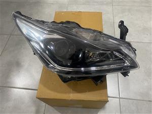 2025 TOYOTA STARLET HEADLIGHT RIGHT SIDE FOR SALE. IN EXCELLENT CONDITION