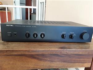 Rotel Integrated Stereo Amplifier RA 810A
