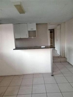  2-BEDROOM COTTAGE TO LET – KENSINGTON, JOHANNESBURG   Leicester Road, Kensington