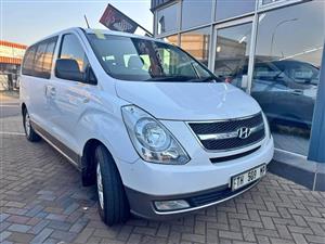 HYUNDAI H-1. 
