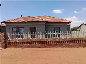 House For Sale in Vosloorus Ext 7