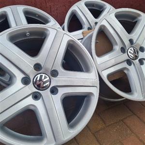 VW TOUAREG OEM 19INCH MAGS 