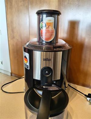 Braun juice extractor j500. Been used once.  Collection in Seapoint.