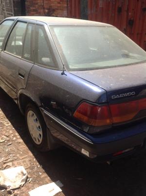 Stripping Daewoo Espero 1996 for Spares