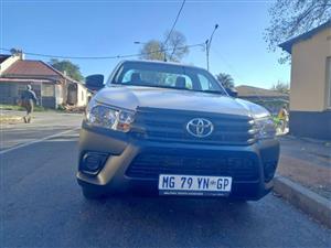 2023 Toyota Hilux single cab 2.0 VVTI  Petrol Manual, White, Service Book Spere key,