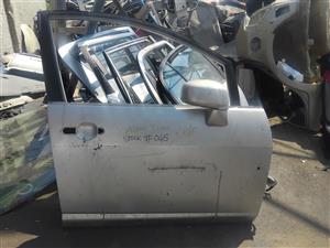 2010 Nissan Tiida right front door shell for sale 