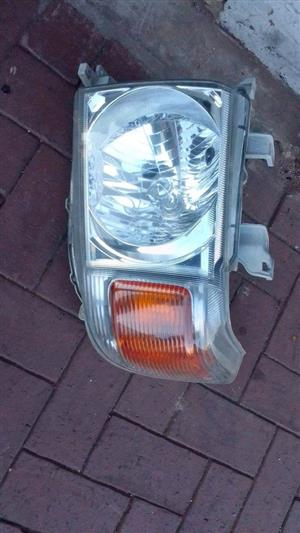Toyota HEADLIGHTS 