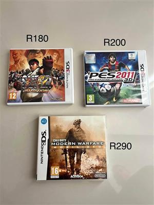 Nintendo 3DS games.Street Fighter ,PES 2011 pro evolution soccer , Call of Duty Modern Warfare.