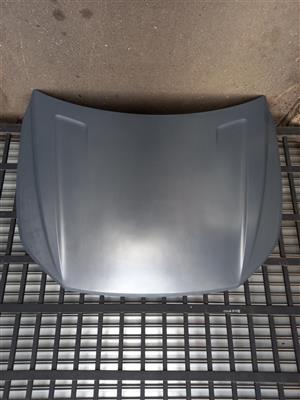 VW TOUAREG 2018 FRONT BONNET