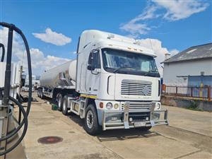 2005 Freightliner ISX 500 with 2005 D & M Fuel 50,000 Lt Tanker
