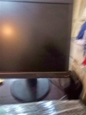 17" desktop+monitor+ keyboard