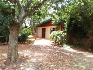 Three bedroom Home on a scenic Small Holding in Kameeldrift East
