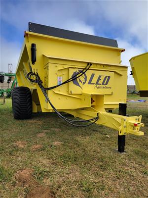 LEO 2010 Side-Discharge Manure Spreader - Howick KZN 