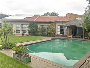 House For Sale in Sunward Park