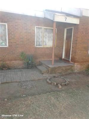 Pimville zone 5, 3 bedrooms, kitchen, lounge, bathroom, garage.