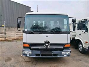Mercedes-Benz 1017 Dropside Truck