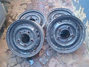 Mahindra bolero 2.5 15inche rims for sale my number WhatsApp or cell 