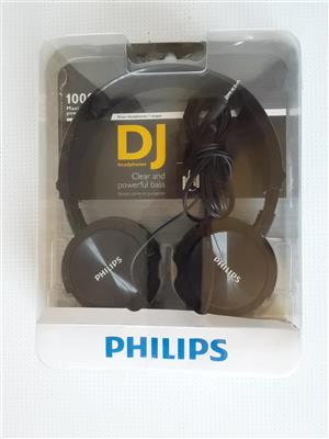 DJ Headphones Phillips Mahimum Power 1000mW. Brand new in a box. I am in Orange Grove. 