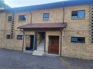 Townhouse Rental Monthly in New Redruth