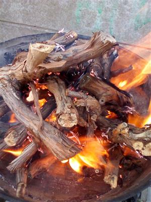 Braai/Fire Wood Per Bakkie Load R850 Delivered to Your Home