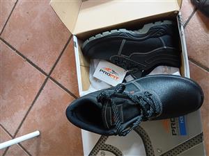 Shate shoes no 9 x 2 brand new shafte shoes make profit  