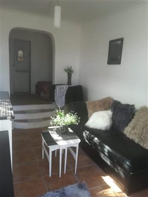 Beautiful granny flat for rent in Bothasig 