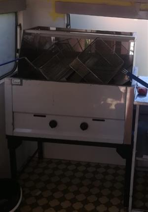 Commercial Deep Fryer – Great Condition
