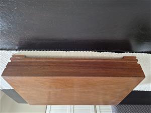 Cutlery storage / display case