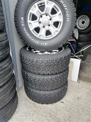 Ford Ranger 16inch Mag Rims (WITH USED TYRES)