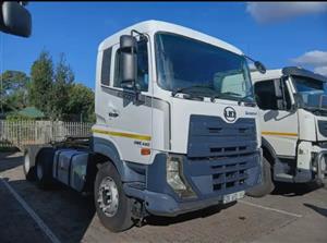 Nissan UD GWE440 QUESTER double axle truck