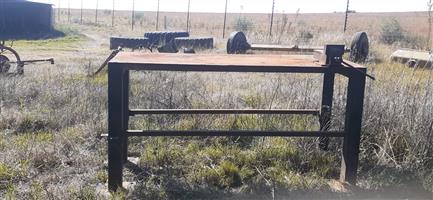 Large Steel Work Bench with Large Vice