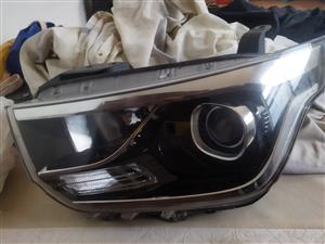 Hyundai H1 left original headlight for sale good condition 