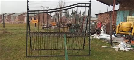 2 big gates