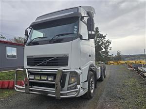 2011- VOLVO FH440 TRUCK TRACTOR- T739