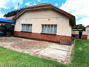 Home with Flatlet & Large Yard in CBD Location