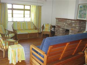 PLACE YOUR SPECIAL STAMP ON THIS DELIGHTFUL 4 BEDROOM HOUSE PLUS COMPLETELY SEPARATE 1 BEDROOM COTTAGE R925000 UMTENTWENI