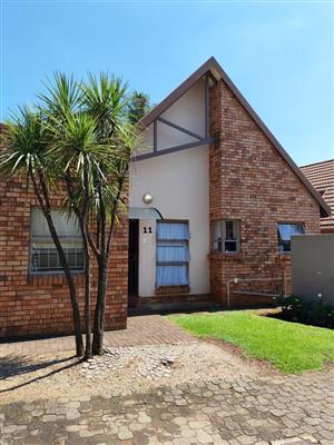 Townhouse Rental Monthly in Eldoraigne Ext 6