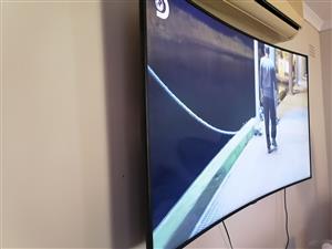 Samsung 65 inch 4K smart curved TV