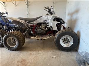Yamaha YFZ450 with extras with extra FMF tail pipe