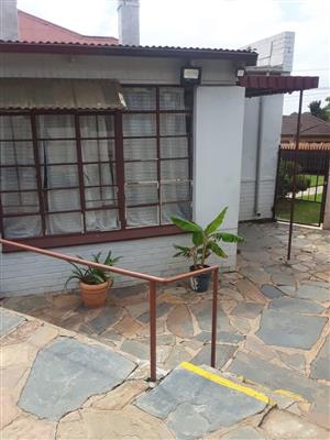 Cottage To Let – Primrose, Beaconsfield germiston   