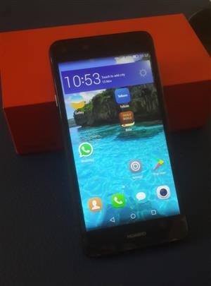 Huawei Y5 ii black cell phone. 8 Mp main camera, 2MP Selfie. Removeable battery