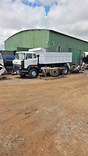 2000 Hino 10 Cube Tipper Truck