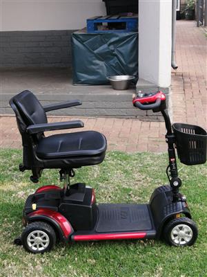 IGo mobility scooter for sale. Excellent condition as good as new. 