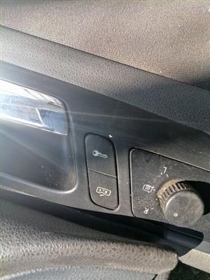 POLO VIVO DOOR LOG SWITCH