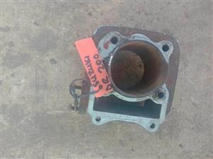 Suzuki DR 200. Meyerton bike scrapyard new and secondhand spares. Andre call or whatsapp 