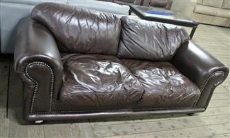 2 SEATER BROWN LEATHER COUCH S064619A 