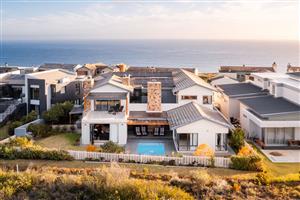 House For Sale in Oubaai