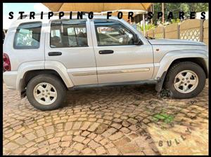 2.8 Jeep Cherokee Kj Diesel Facelift: Body Spares For Sale